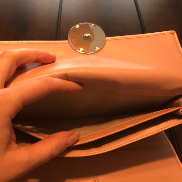 *Authentic* Coach Wallet - Picture 7 of 8